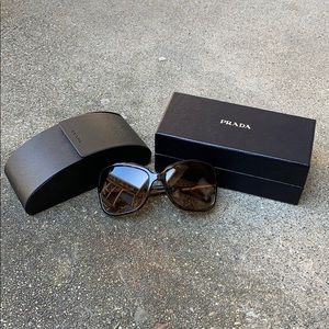 Prada // authentic sunglasses